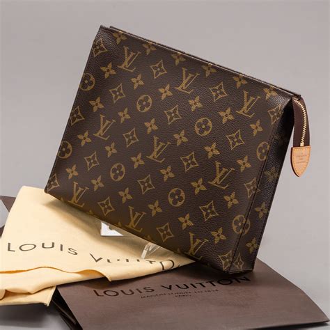 louis vuitton toiletry 26 pouch|Louis Vuitton toiletry bag 26.